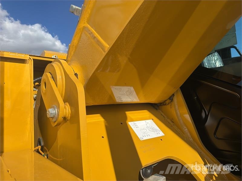 CAT 321 Tracked Excavator (Unused) Escavadoras de rastos