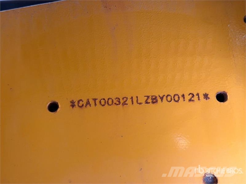 CAT 321 Tracked Excavator Roomikekskavaatorid