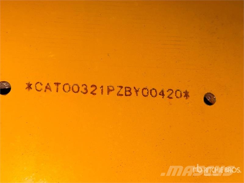 CAT 321 Tracked Excavator (Unused) Excavadoras sobre orugas
