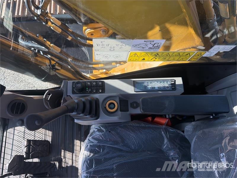 CAT 321 Tracked Excavator (Unused) Escavadoras de rastos