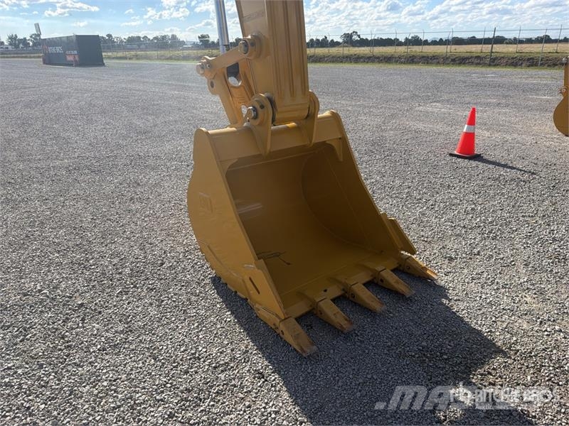 CAT 321 Tracked Excavator (Unused) Escavadoras de rastos