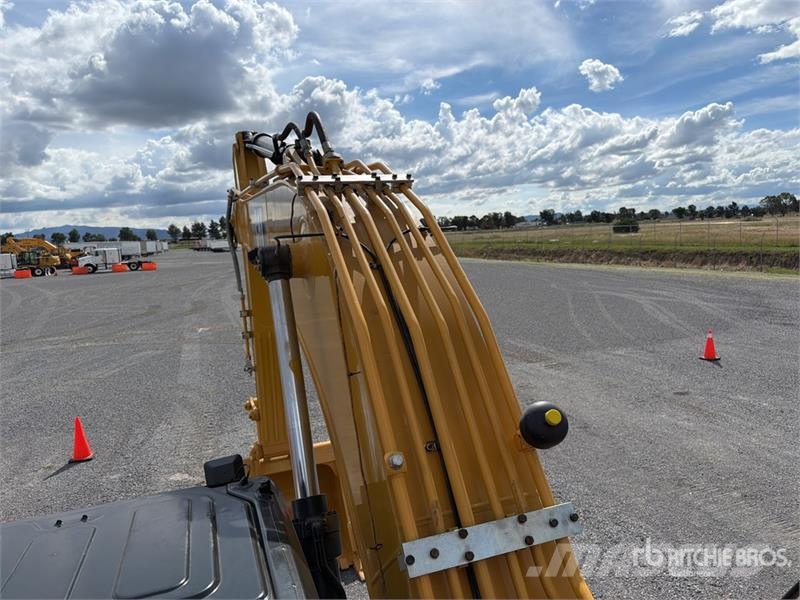CAT 323D3 Excavadora Hidraulica / Tracked Excavator Pásové rýpadlá