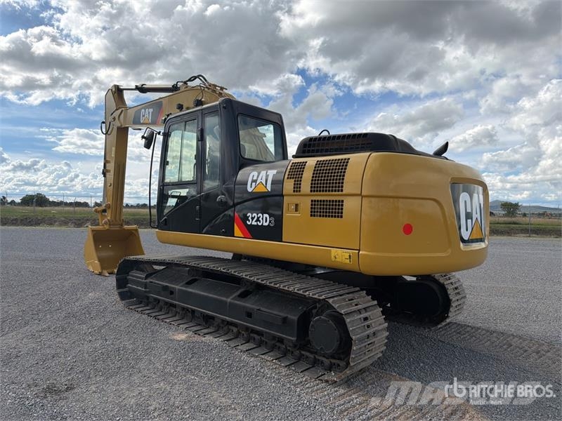 CAT 323D3 Excavadora Hidraulica / Tracked Excavator Pásové rýpadlá