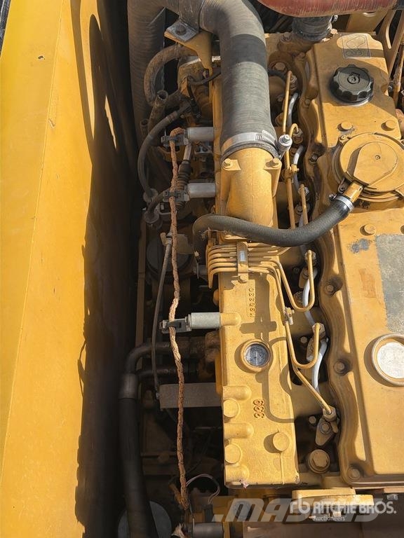 CAT 323D3 Excavadora Hidraulica / Tracked Excavator Pásové rýpadlá