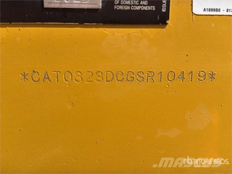 CAT 323D3 Excavadora Hidraulica / Tracked Excavator Pásové rýpadlá
