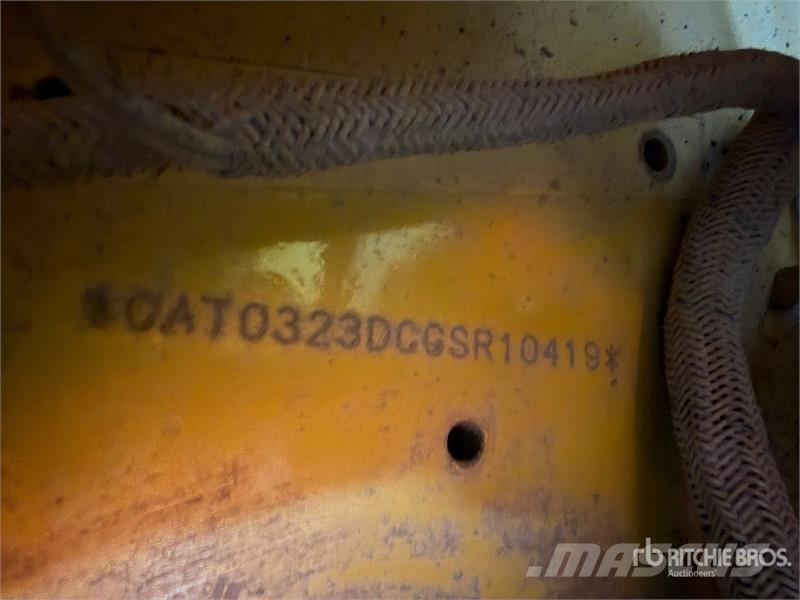 CAT 323D3 Excavadora Hidraulica / Tracked Excavator Pásové rýpadlá