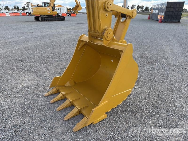 CAT 323D3 Excavadora Hidraulica / Tracked Excavator Pásové rýpadlá
