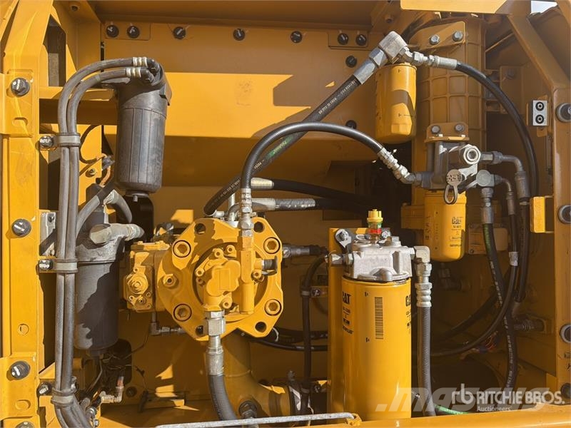 CAT 323D3 Excavadora Hidraulica / Tracked Excavator Roomikekskavaatorid