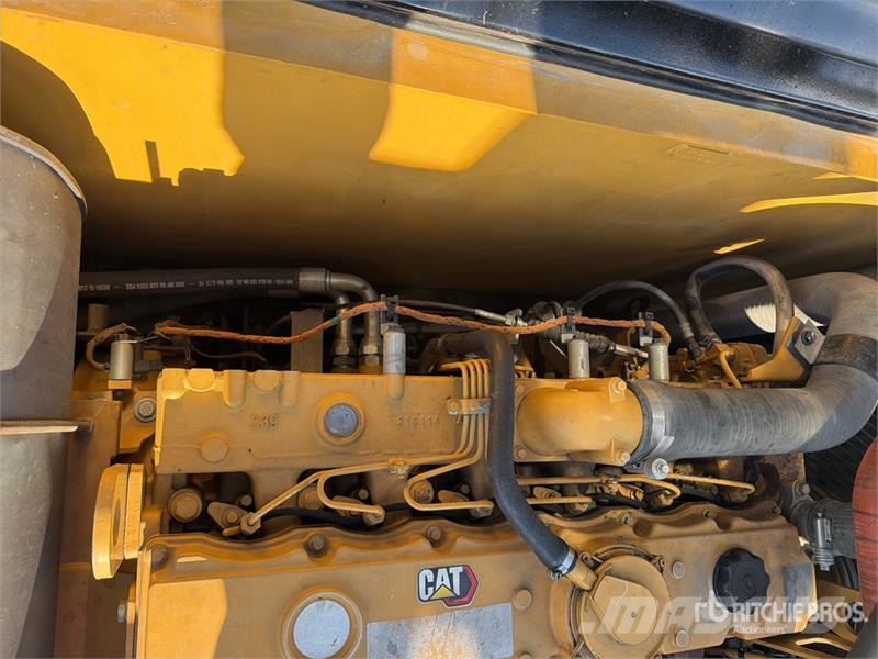 CAT 323D3 Excavadora Hidraulica / Tracked Excavator Roomikekskavaatorid