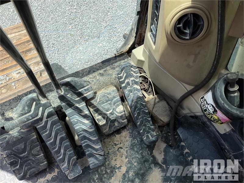 CAT 330CL Tracked Excavator Lánctalpas kotrók