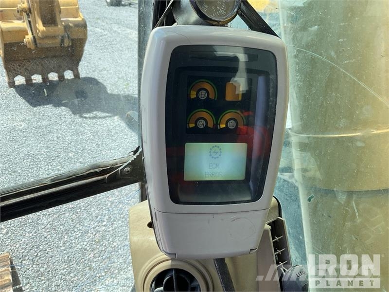 CAT 330CL Tracked Excavator Lánctalpas kotrók