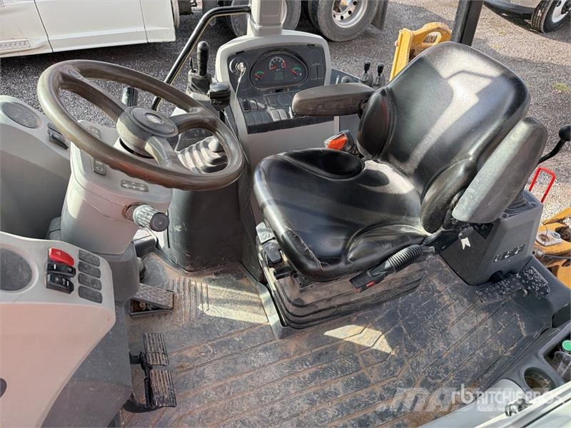 CAT 416 Tractopelle