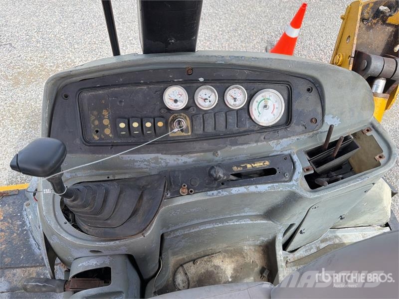 CAT 416D Baggerlader