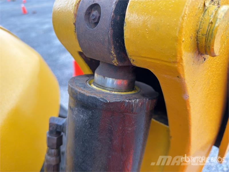 CAT 416E Baggerlader
