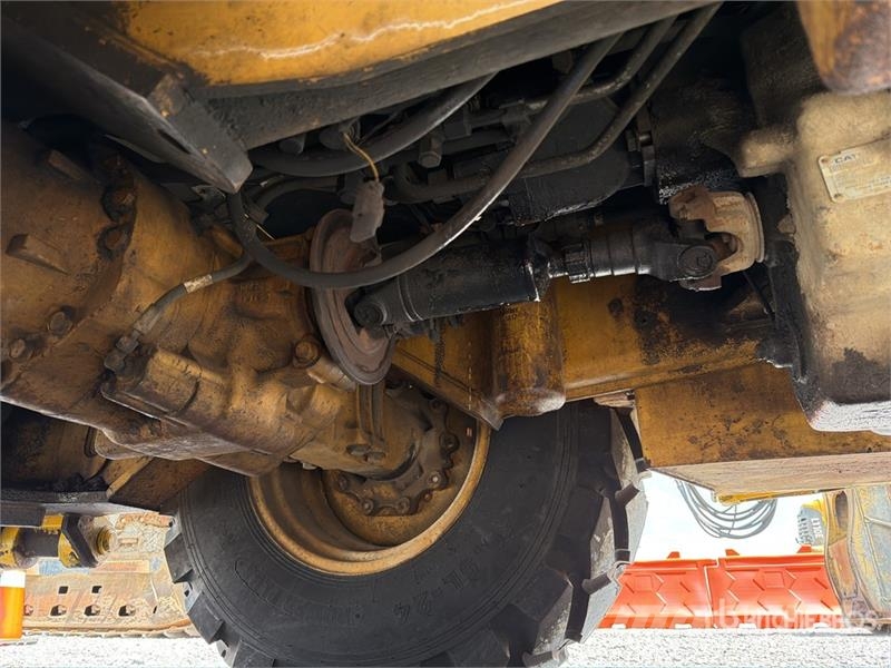 CAT 416E Εκσκαφείς Φορτωτές τύπου JCB