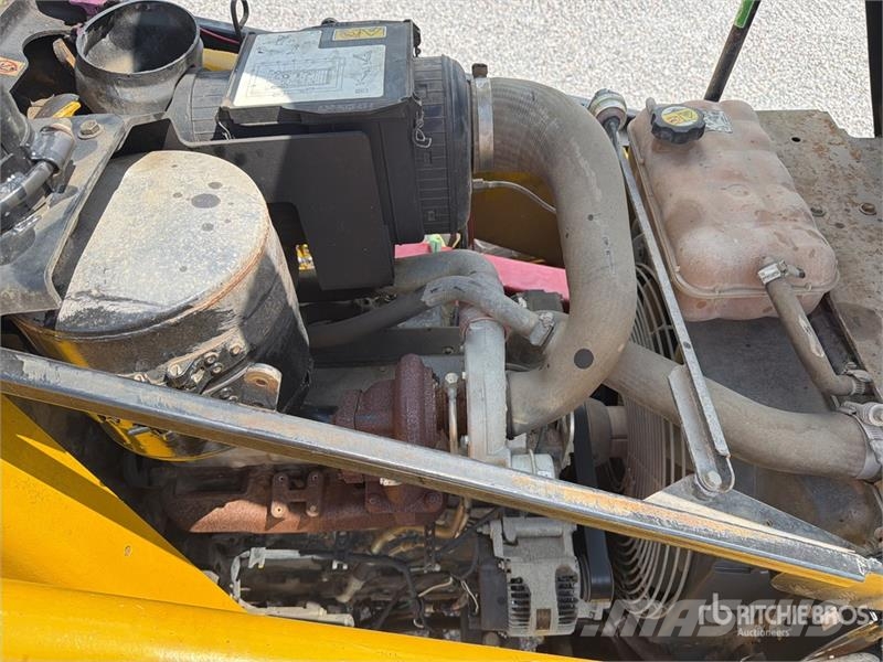 CAT 416E Εκσκαφείς Φορτωτές τύπου JCB