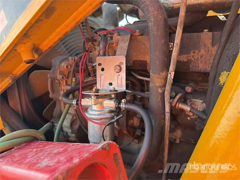 CAT 416E Εκσκαφείς Φορτωτές τύπου JCB