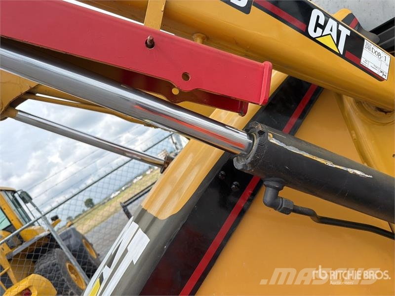 CAT 420D Koparko-ładowarki