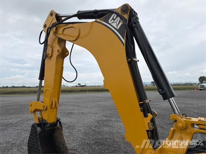CAT 420E Grävlastare