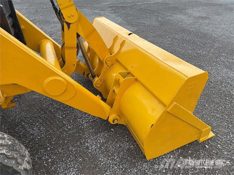 CAT 420E Grävlastare