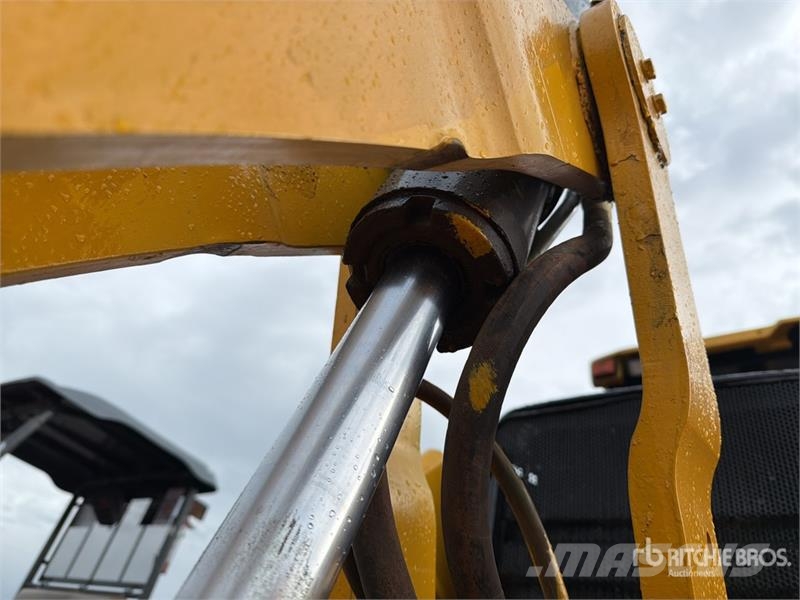 CAT 420E Grävlastare