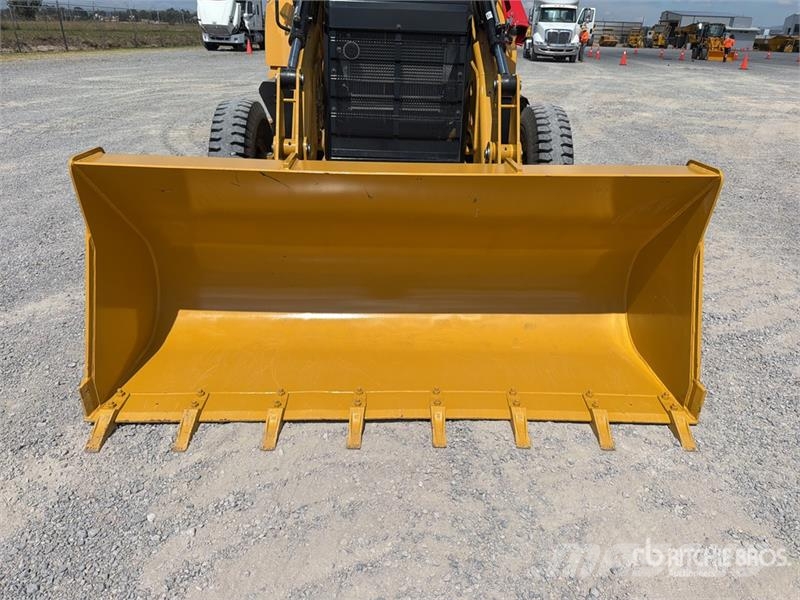 CAT 424 4x2 Retroexcavadora (Sin Usar) / Backhoe Loade Kaivurikuormaajat