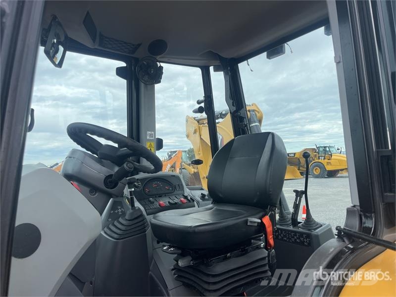 CAT 424 4x2 Retroexcavadora (Sin Usar) / Backhoe Loade Baggerlader