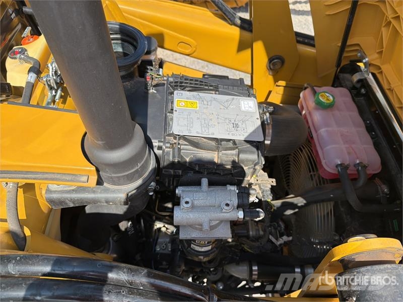 CAT 424 4x2 Retroexcavadora (Sin Usar) / Backhoe Loade Kaivurikuormaajat