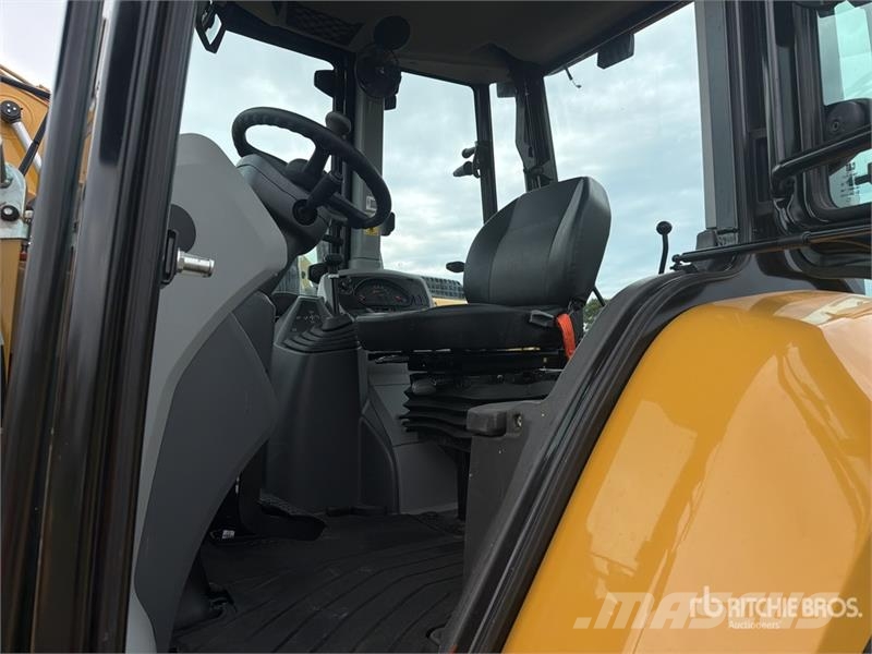 CAT 424 4x2 Retroexcavadora (Sin Usar) / Backhoe Loade バックホーローダー