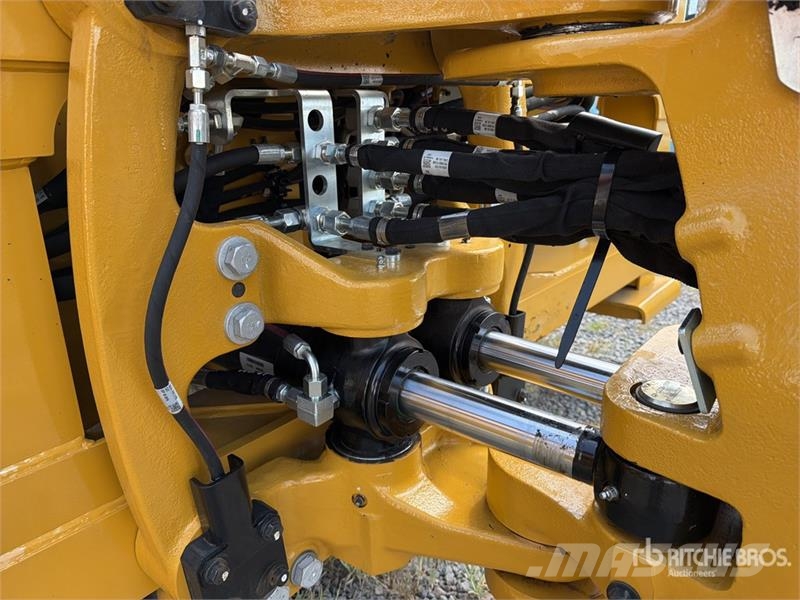 CAT 424 4x2 Retroexcavadora (Sin Usar) / Backhoe Loade Kaivurikuormaajat