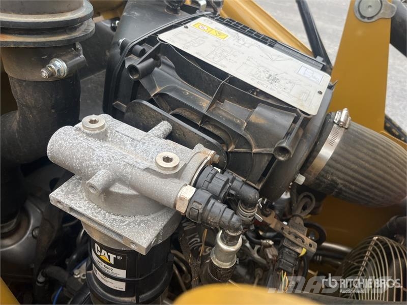 CAT 424 4x2 Retroexcavadora (Sin Usar) / Backhoe Loade Baggerlader