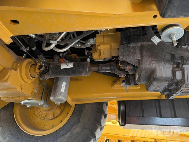 CAT 424 4x2 Retroexcavadora (Sin Usar) / Backhoe Loade Kaivurikuormaajat