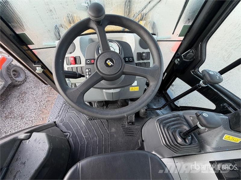 CAT 424 Retroexcavadora (Sin Usar) / Backhoe Loader (U Rovokopači