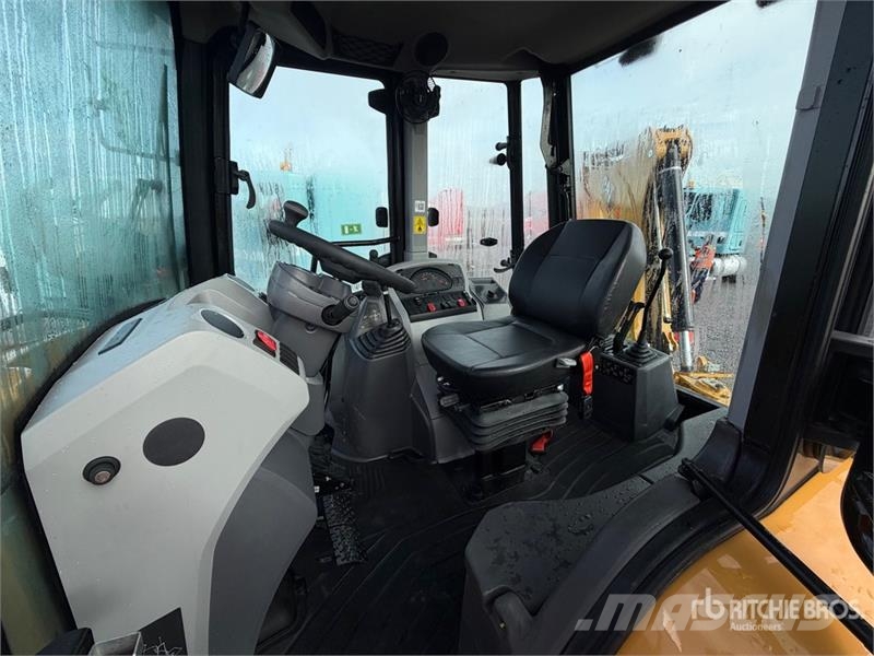 CAT 424 Retroexcavadora (Sin Usar) / Backhoe Loader (U Rovokopači