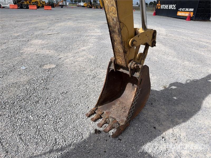 CAT 430D Retrocargadoras