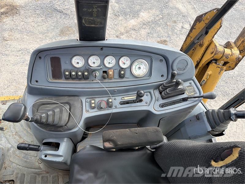 CAT 430D Retrocargadoras