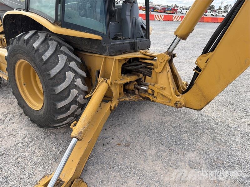 CAT 430D Retrocargadoras