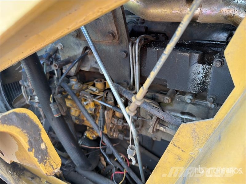 CAT 430D Retrocargadoras