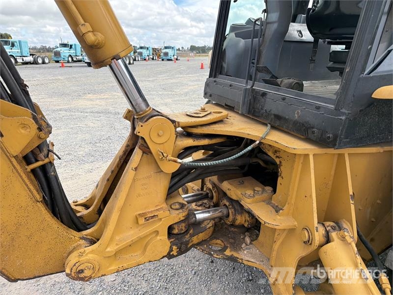 CAT 430D Retrocargadoras