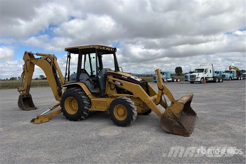 CAT 430D Retrocargadoras