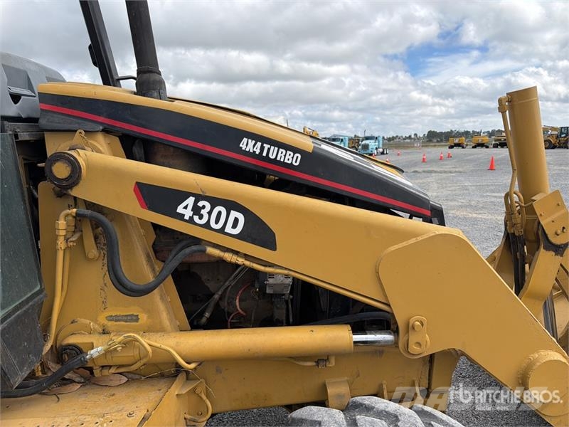 CAT 430D Retrocargadoras