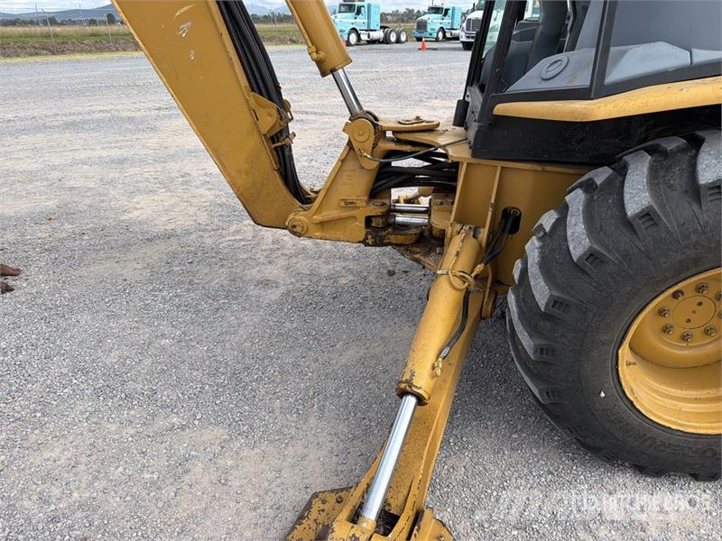 CAT 430D Retrocargadoras
