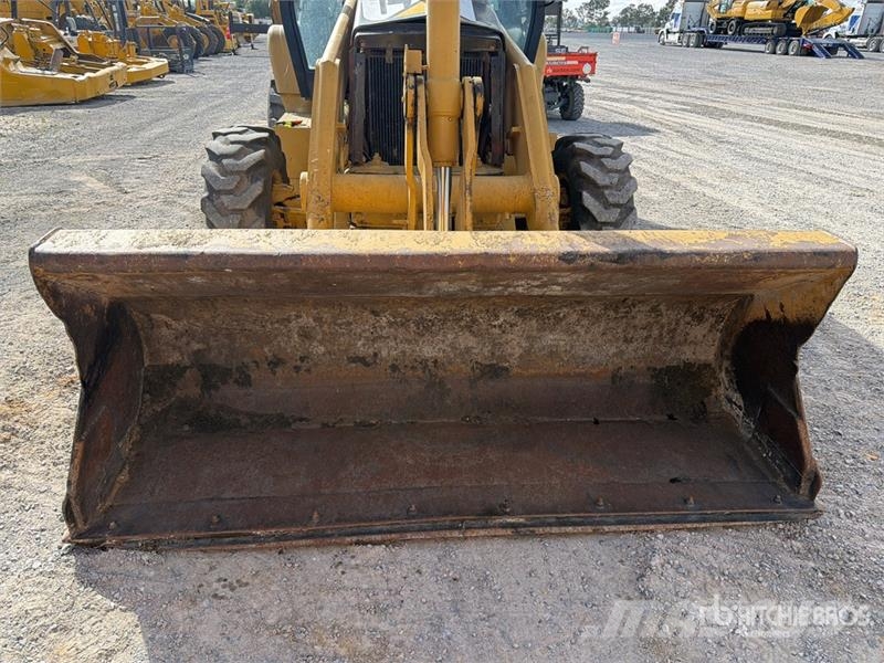 CAT 430D Retrocargadoras