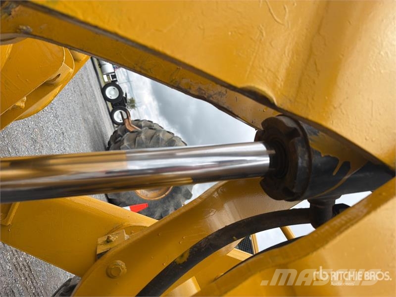 CAT 430E Tractopelle