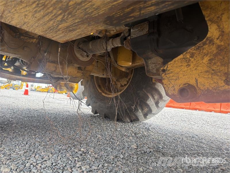 CAT 430E Εκσκαφείς Φορτωτές τύπου JCB