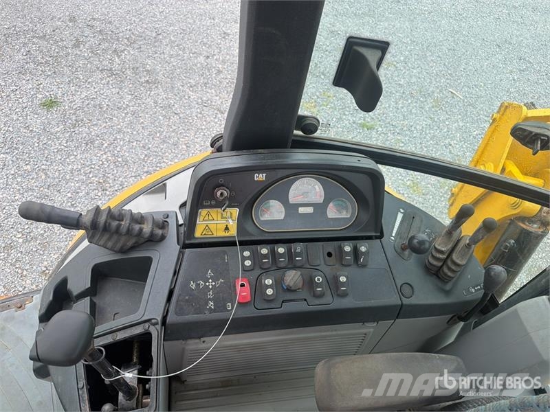 CAT 430E Εκσκαφείς Φορτωτές τύπου JCB