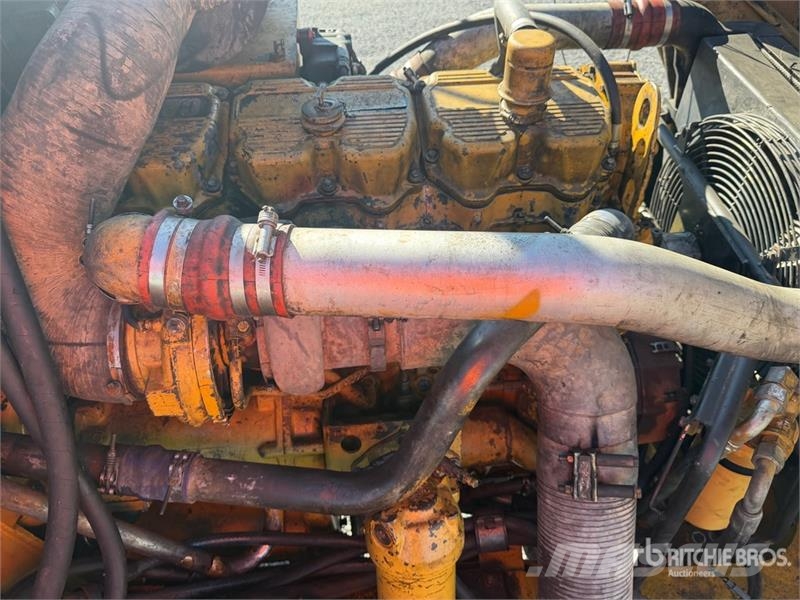 CAT 740 연결식 홀러