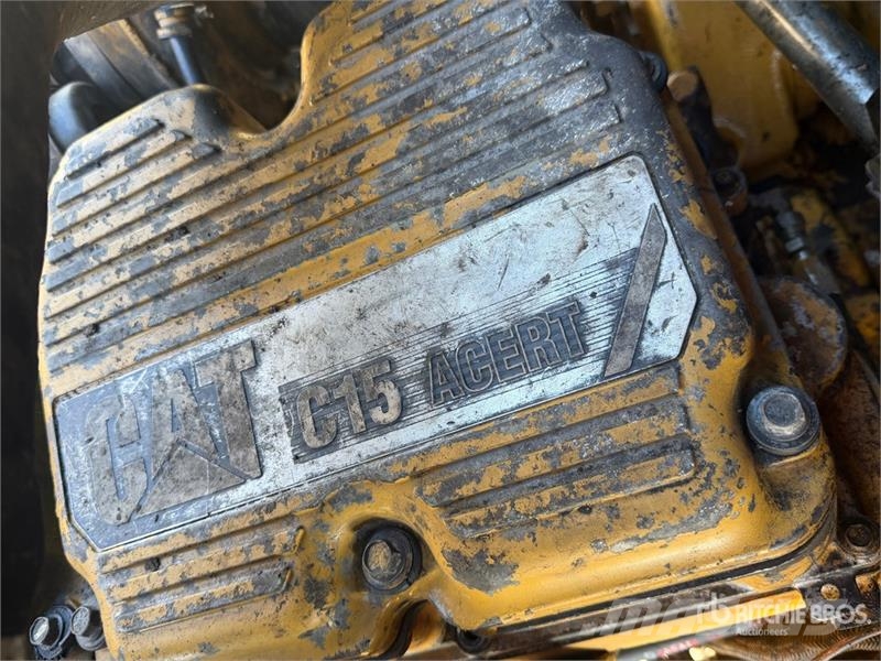 CAT 740 연결식 홀러