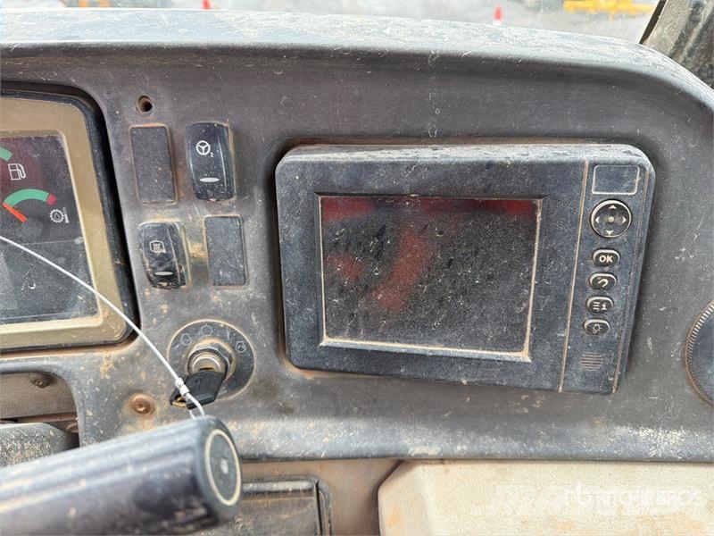 CAT 740B Σπαστό Dump Truck ADT