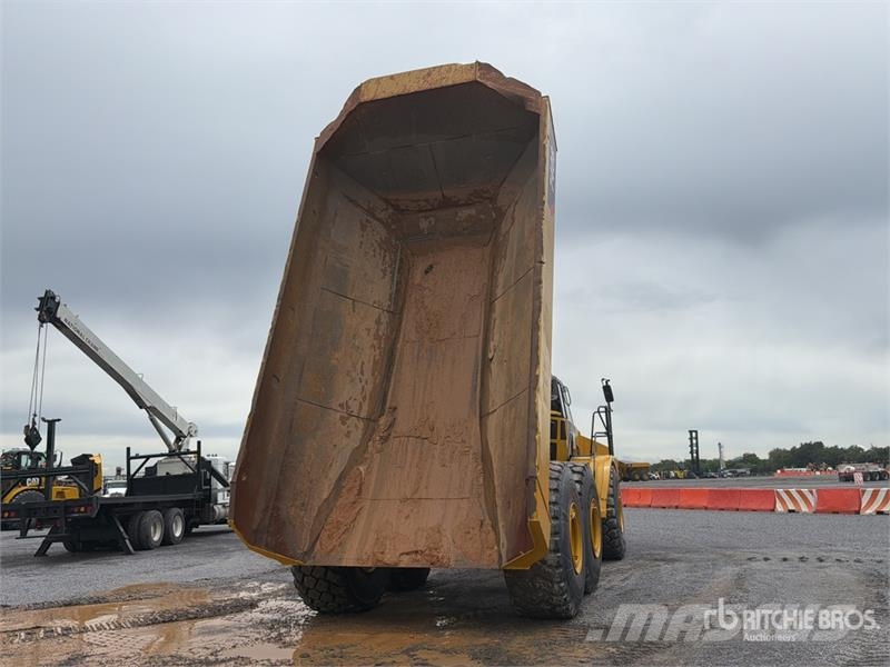 CAT 740B Σπαστό Dump Truck ADT